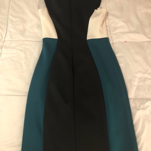 Knee length Calvin Klein stretch sheath - Picture 6 of 6